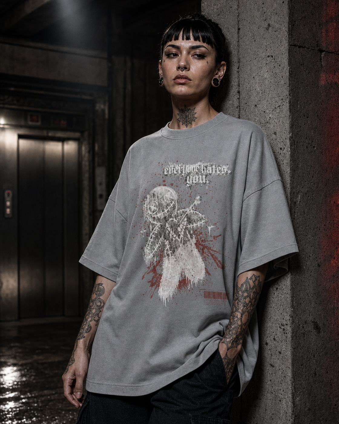 3V3RY1H8SU / Industrial Grey Oversized Graphic T-Shirt