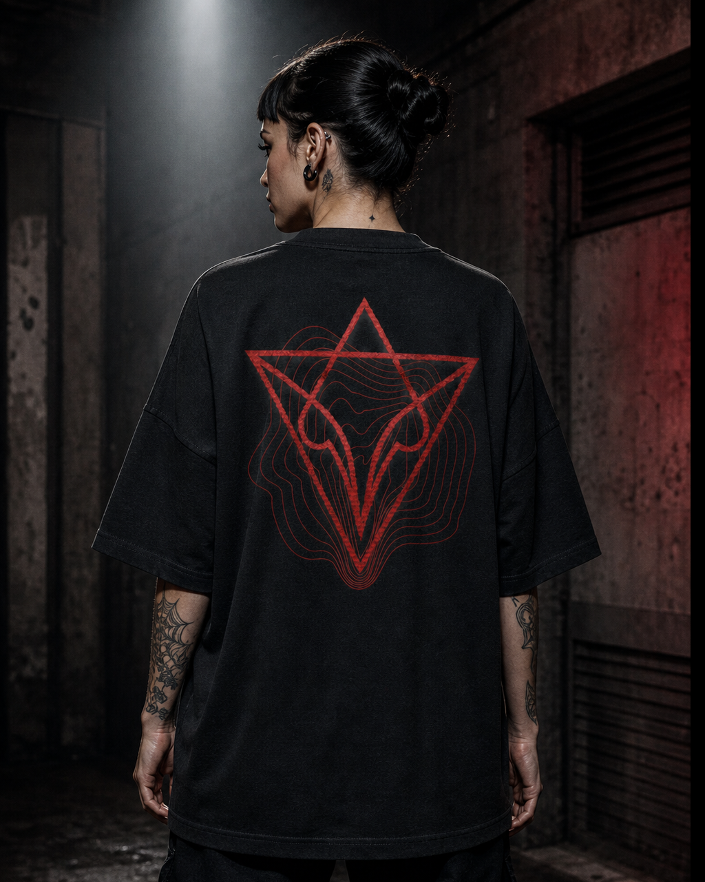 MALICE / Black Oversized Graphic T-Shirt